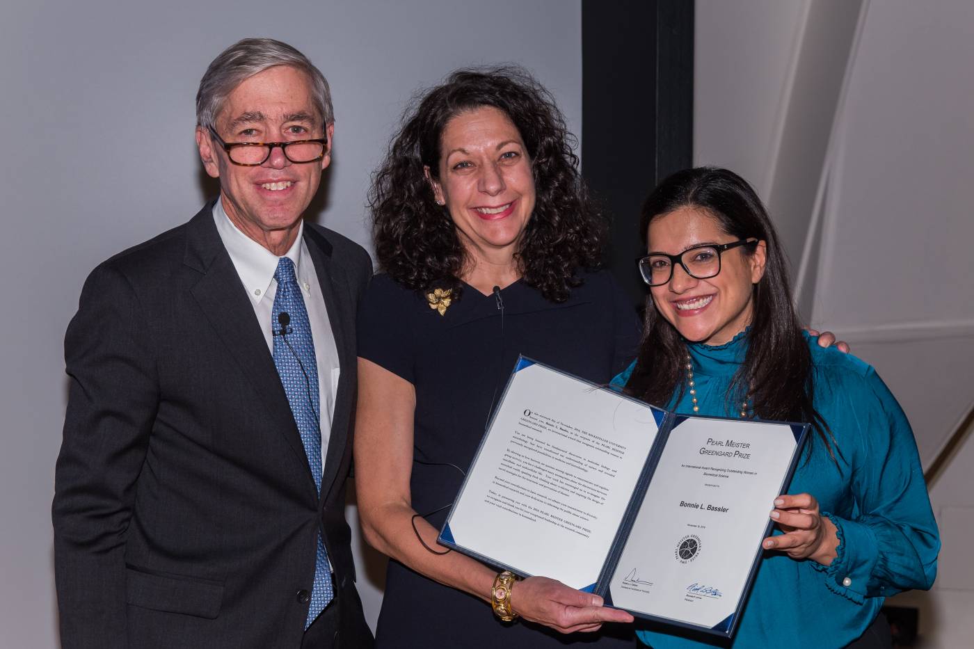 2016 Prize Recipient Dr. Bonnie Bassler