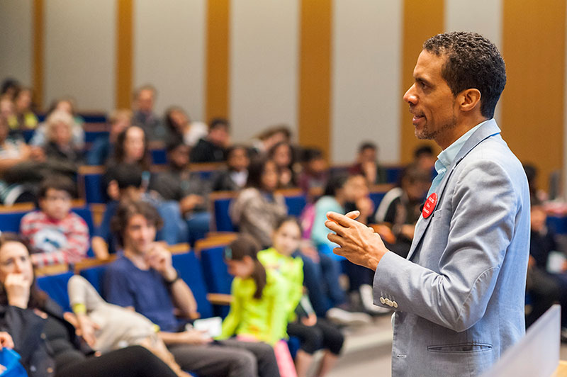 Erich Jarvis discusses the similarities between birdsong and human speech, and his work on the genetics behind both, in a talk for students in grades 5 through 8.