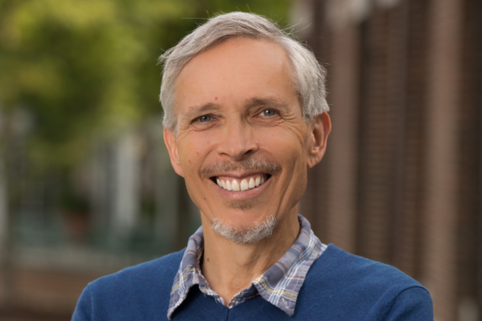 Lewis_Thomas_HERO_3226 (1000 x 666 px)