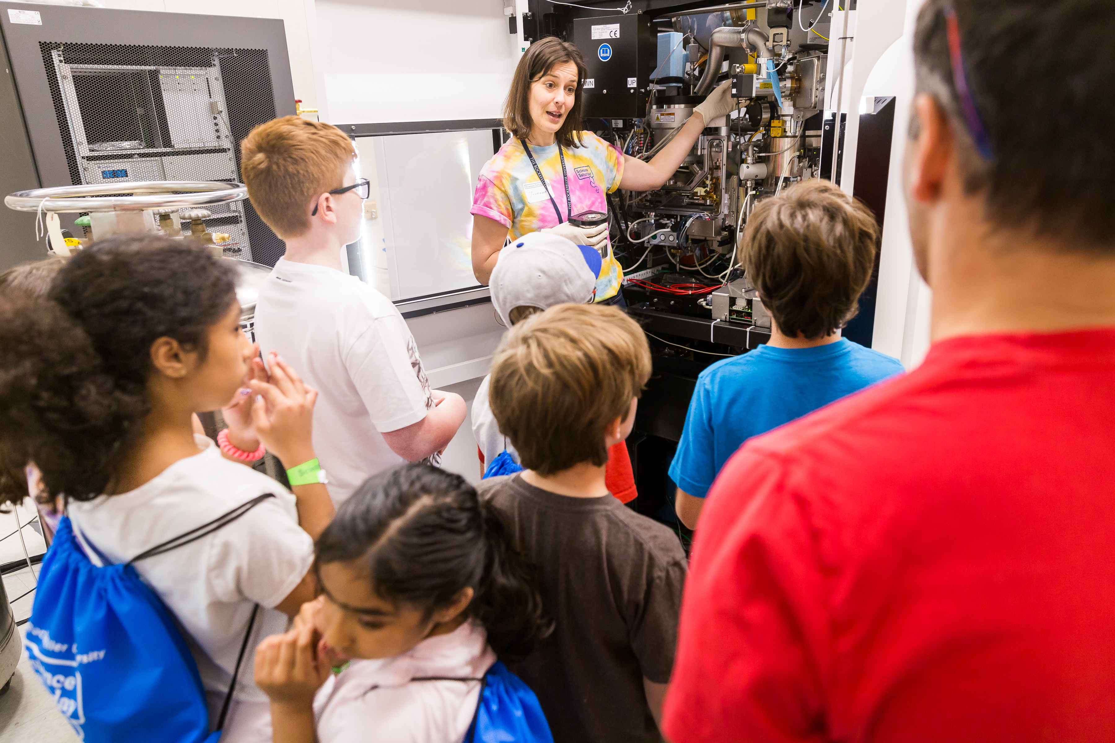 Touring the Evelyn Gruss Lipper Cryo-Electron Microscopy Resource Center